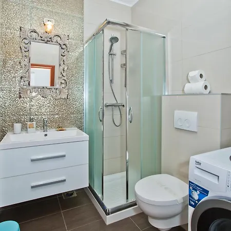 Milton Luxe Hvar شقة